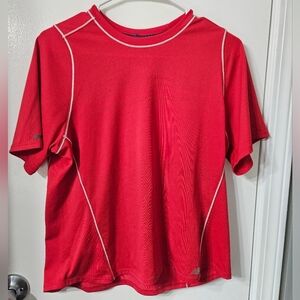 New Balance Women's Large Red Short Sleeve Athletic Dry-wick T-shirt